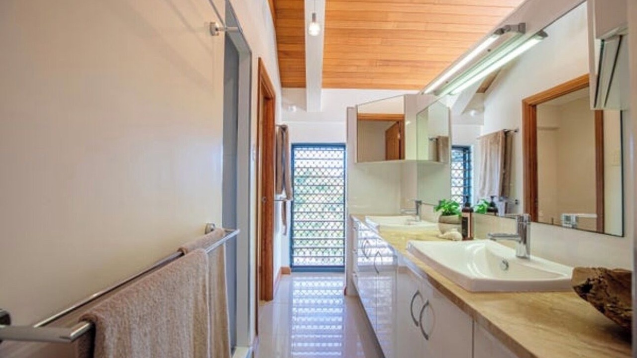 Photo of Bathroom in Eimeo