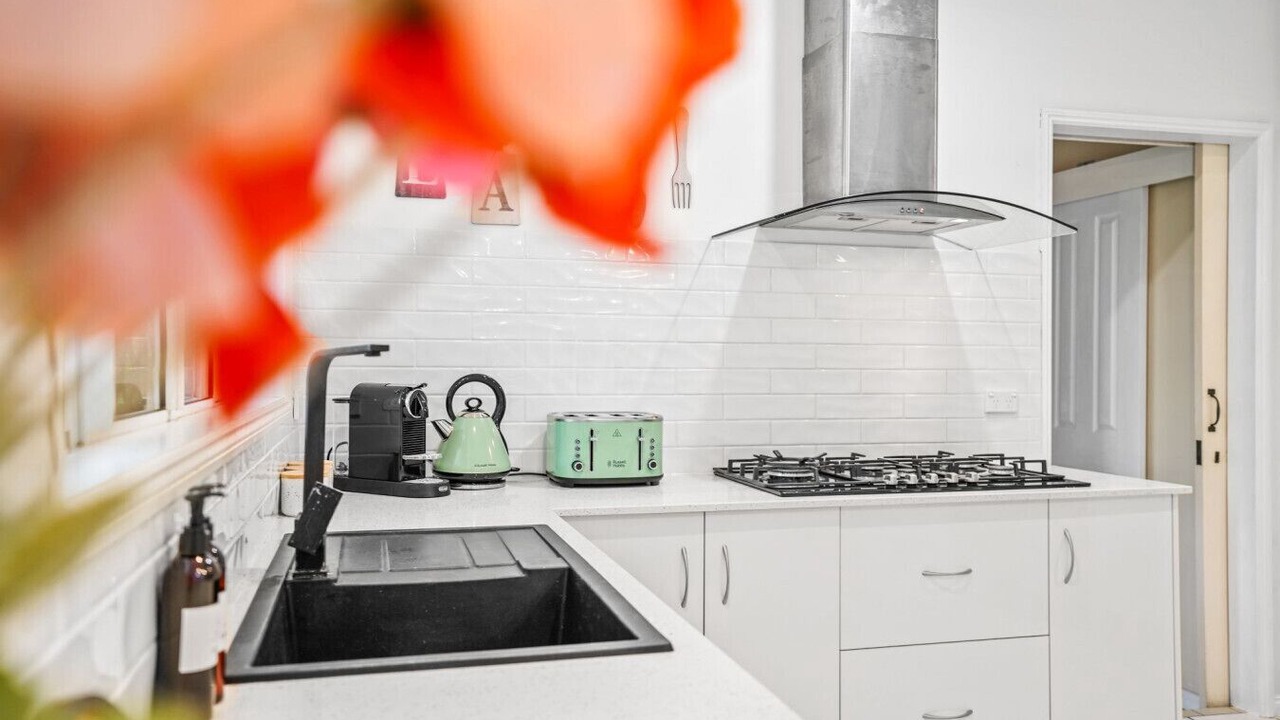 Photo of Kitchen in Kewarra Beach