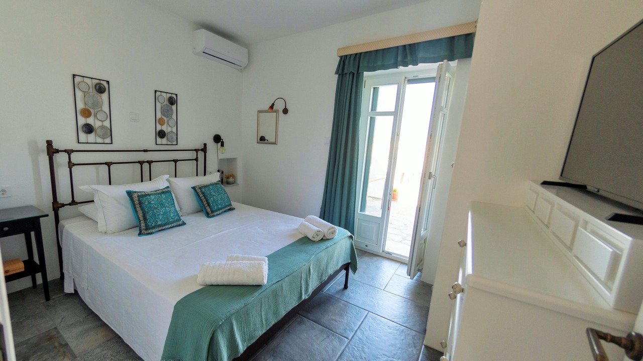 Photo of Bedroom in Naousa