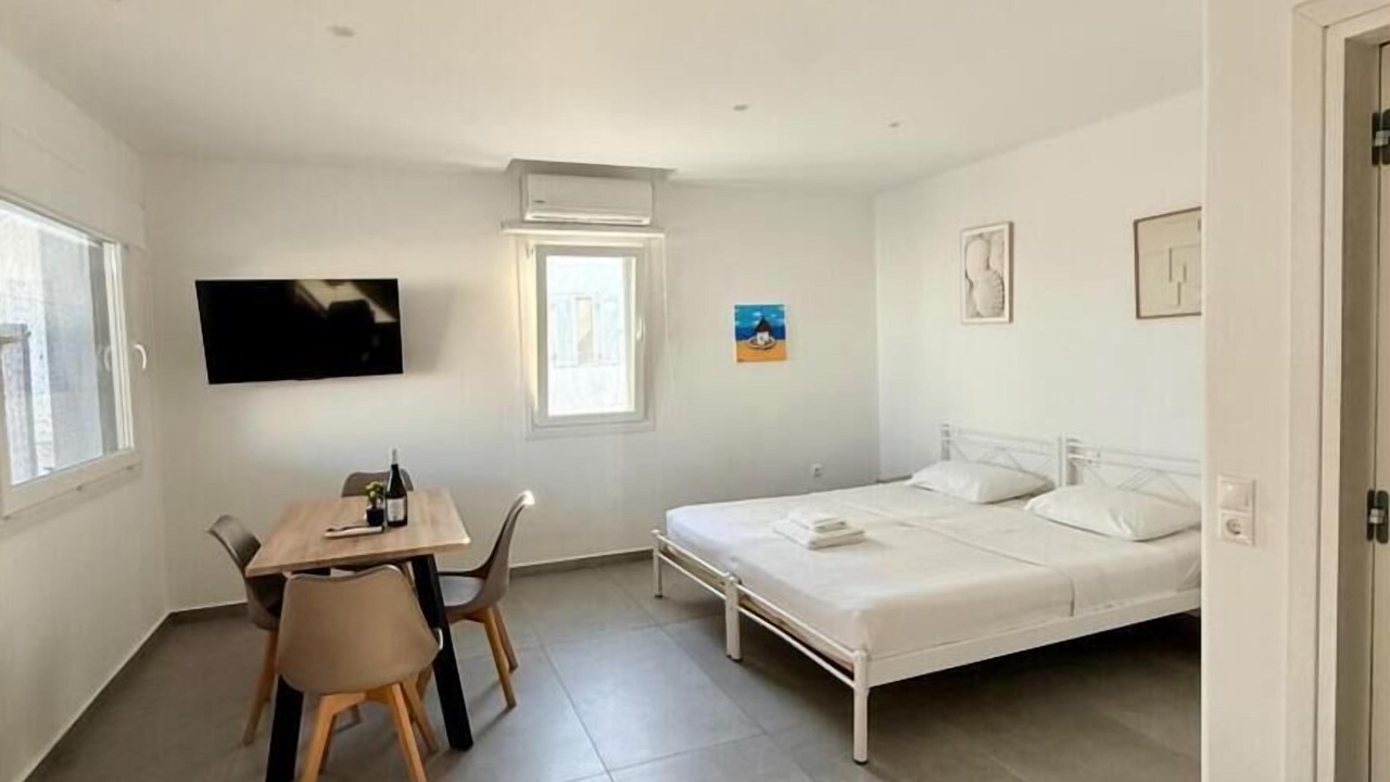 Photo of Bedroom in Platis Gialos