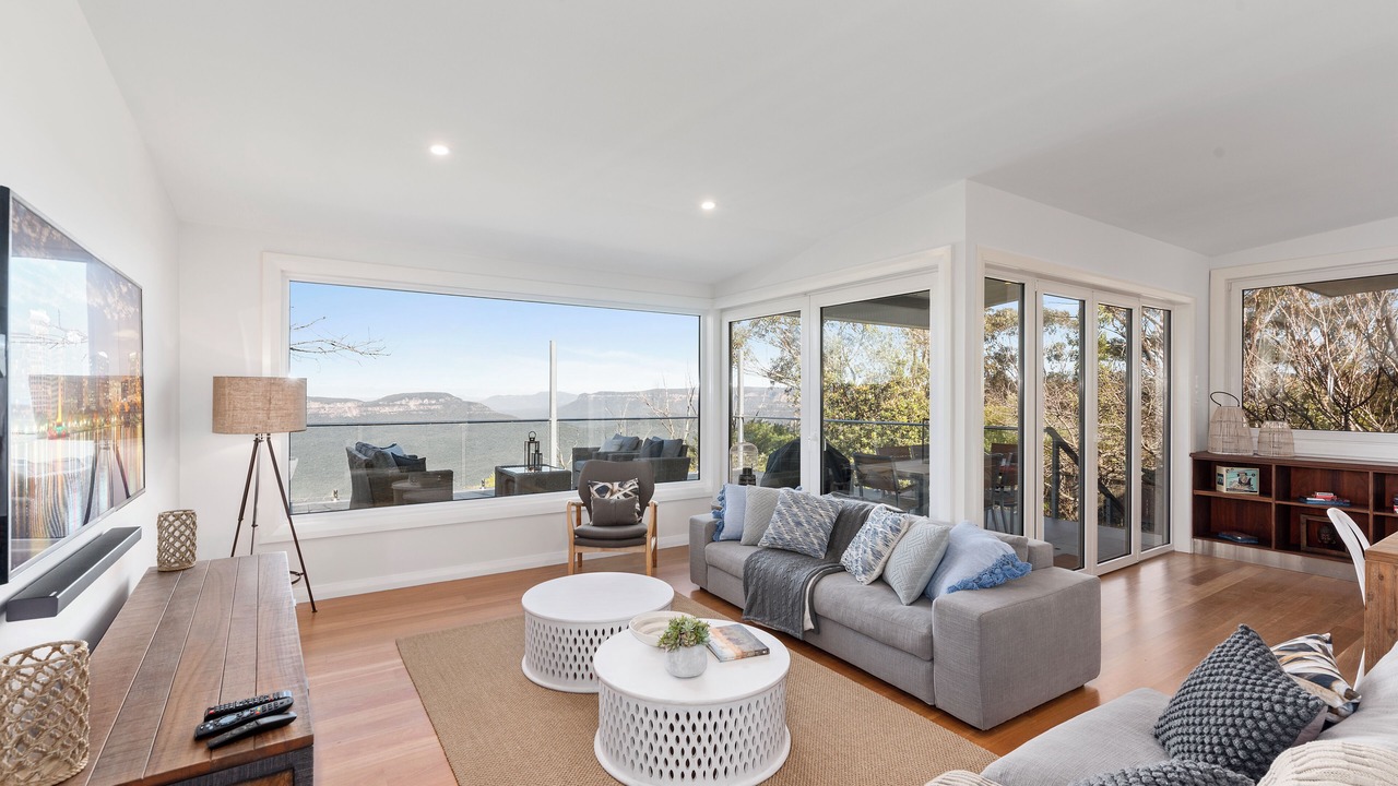 Photo of Livingroom in Blue Mountains City Council