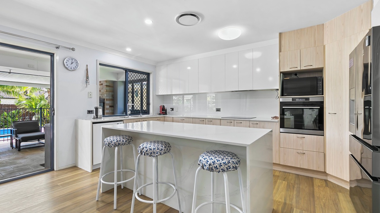 Photo of Kitchen in Sandstone Point