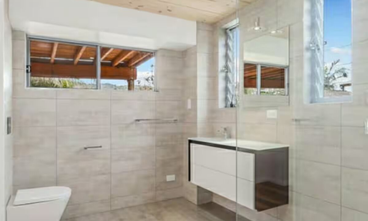 Photo of Bathroom in Stanwell Park