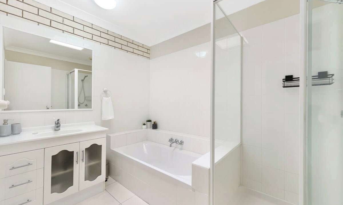 Photo of Bathroom in Banksia Beach