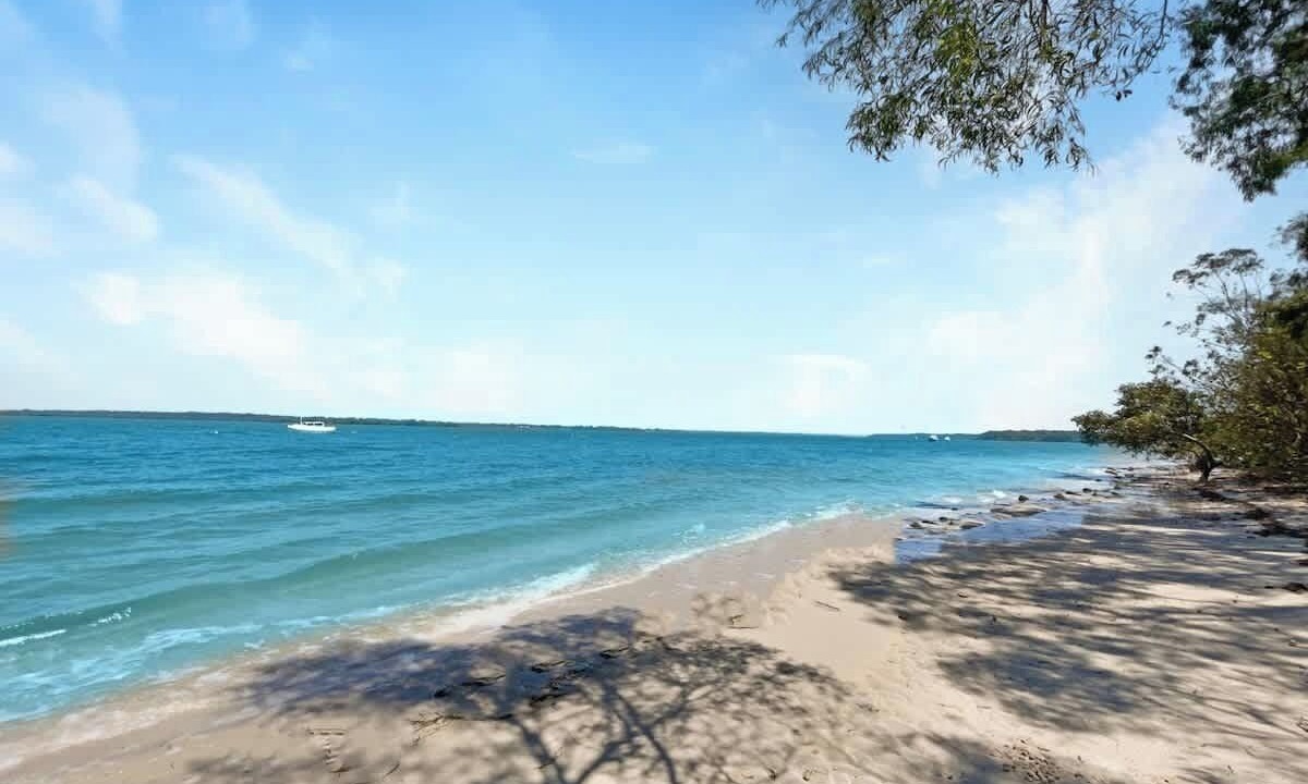 Photo of Others in Banksia Beach