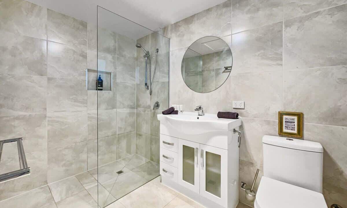 Photo of Bathroom in Balmoral Ridge