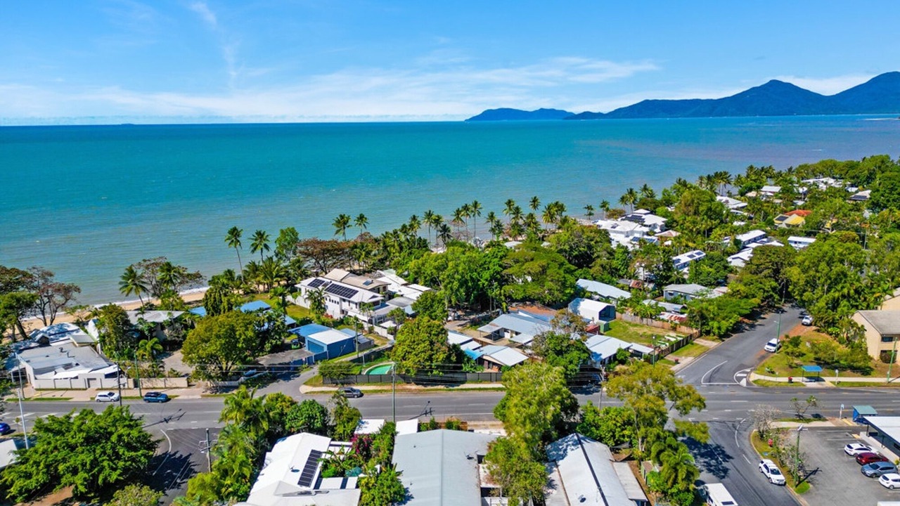 Photo of Outdoor in Holloways Beach