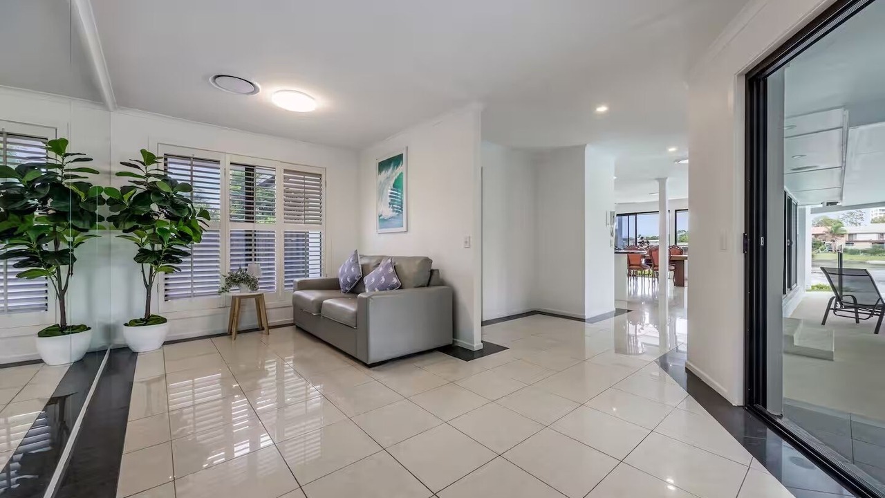 Photo of Outdoor in Broadbeach Waters