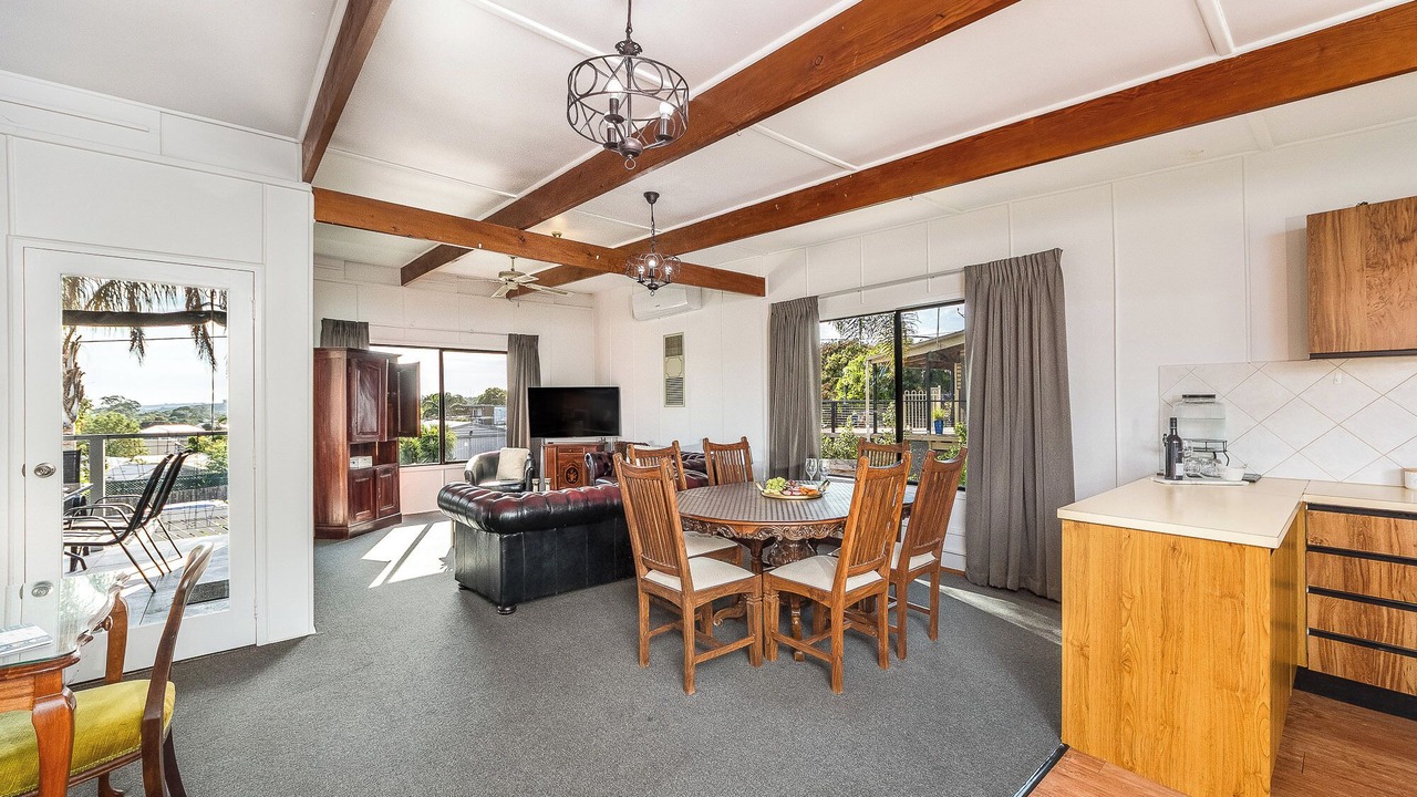 Photo of Livingroom in Riverglades