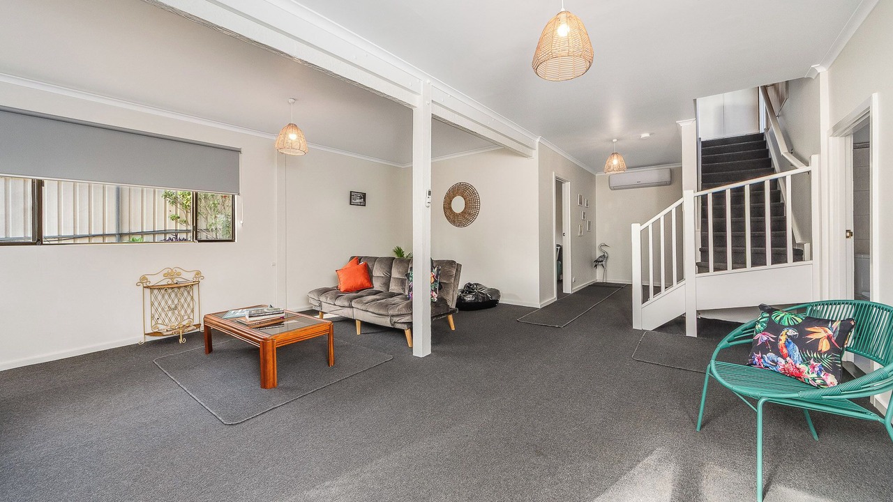 Photo of Livingroom in Riverglades