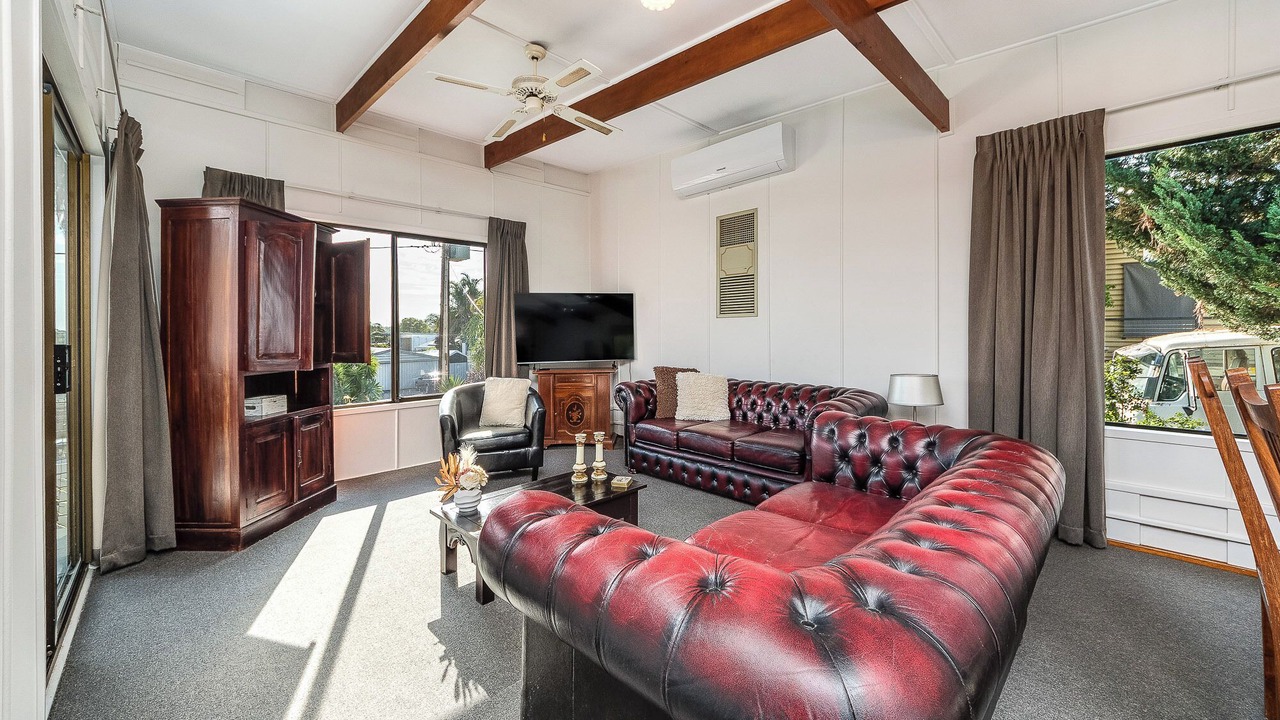 Photo of Livingroom in Riverglades