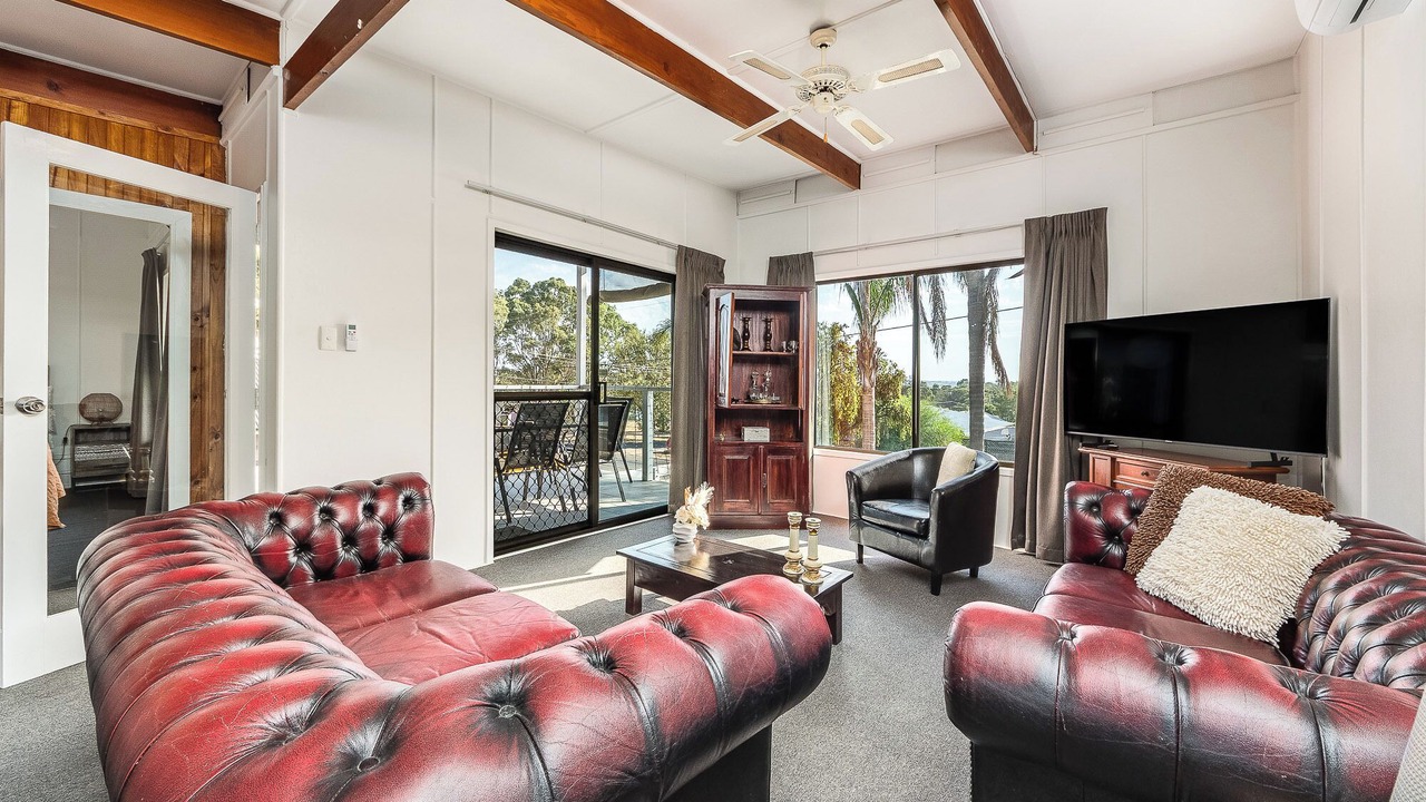 Photo of Livingroom in Riverglades