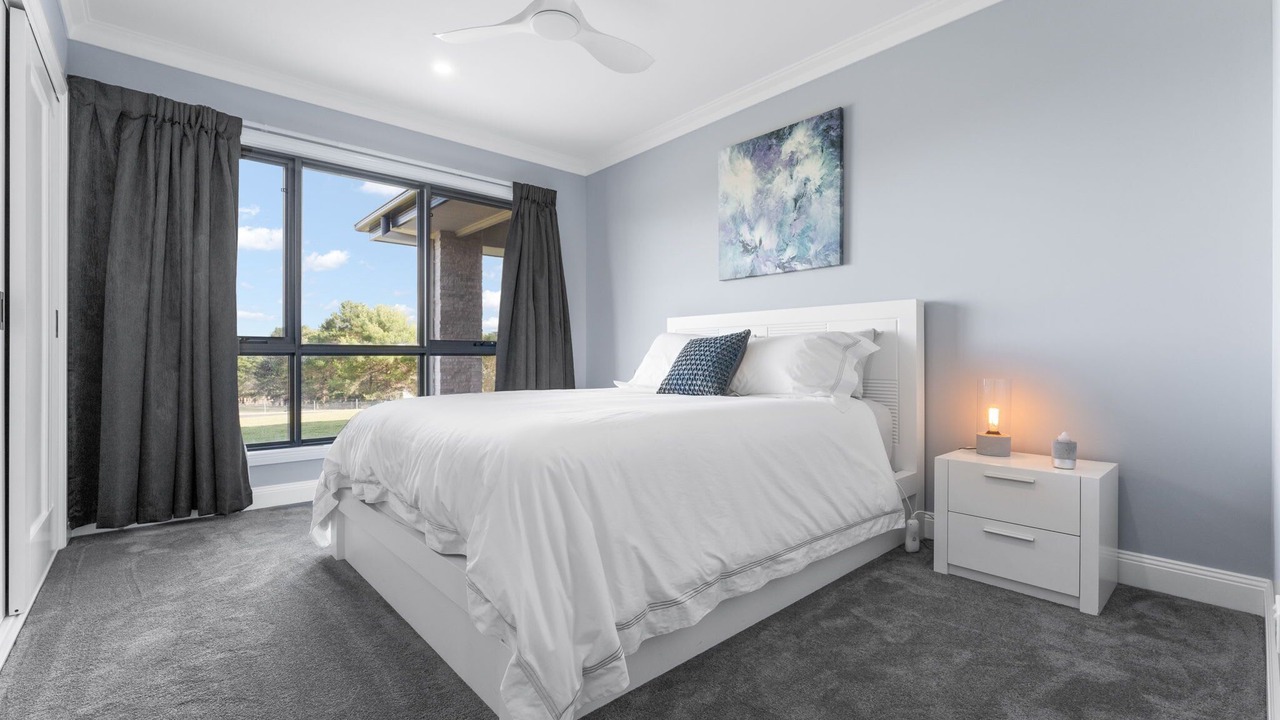 Photo of Bedroom in Laffing Waters