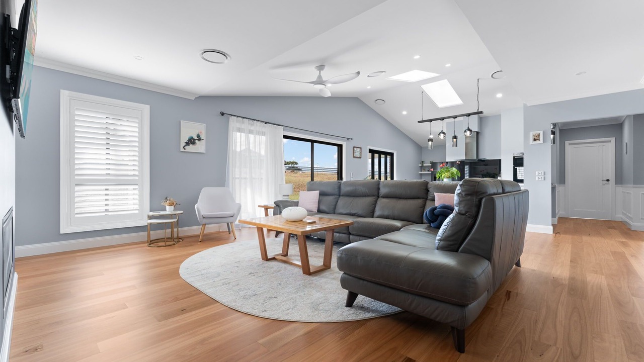 Photo of Livingroom in Laffing Waters