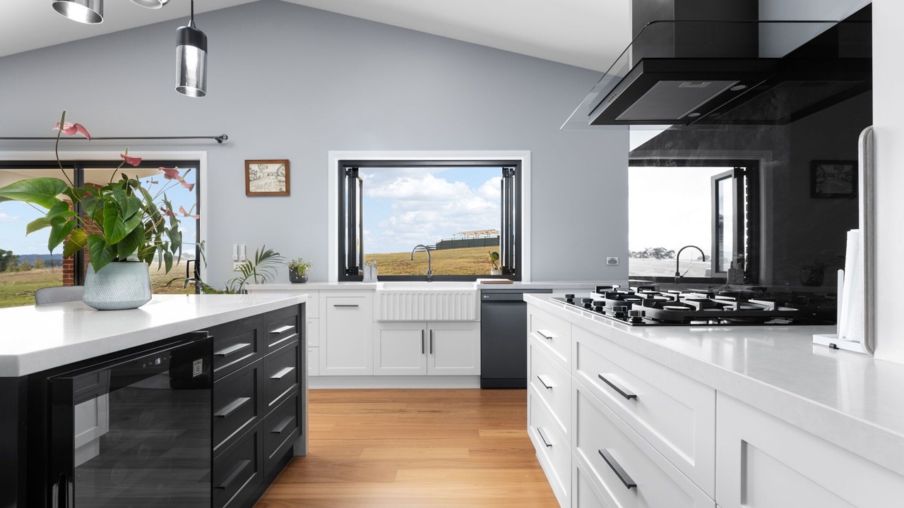 Photo of Kitchen in Laffing Waters