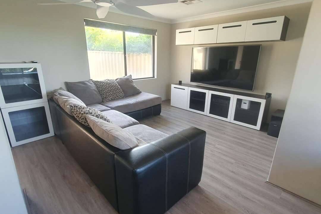 Photo of Livingroom in Heathridge