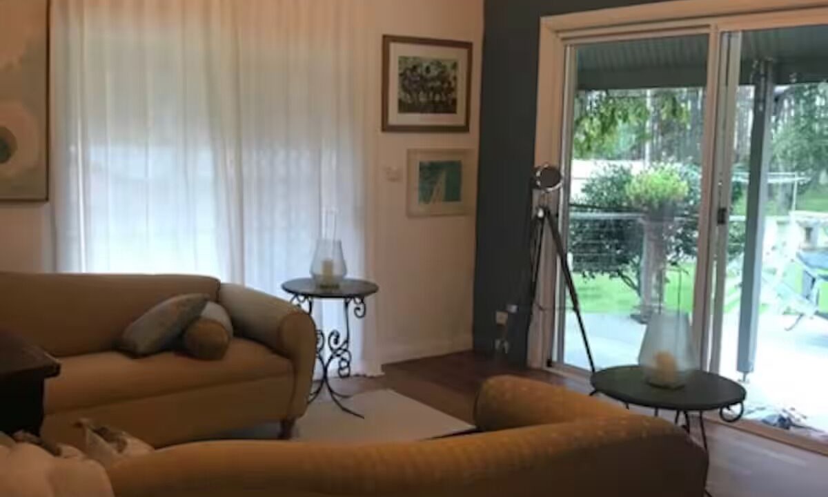 Photo of Livingroom in Mystery Bay