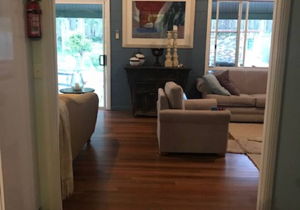 Photo of Livingroom in Mystery Bay