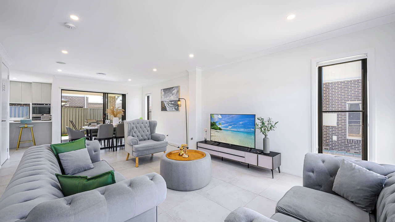 Photo of Livingroom in Denham Court