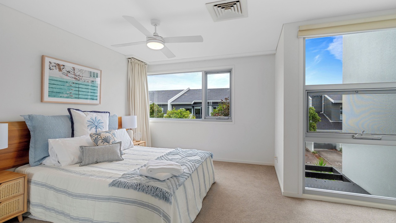 Photo of Bedroom in Magenta Shores