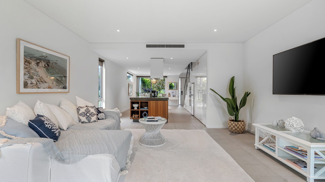 Photo of Livingroom in Magenta Shores