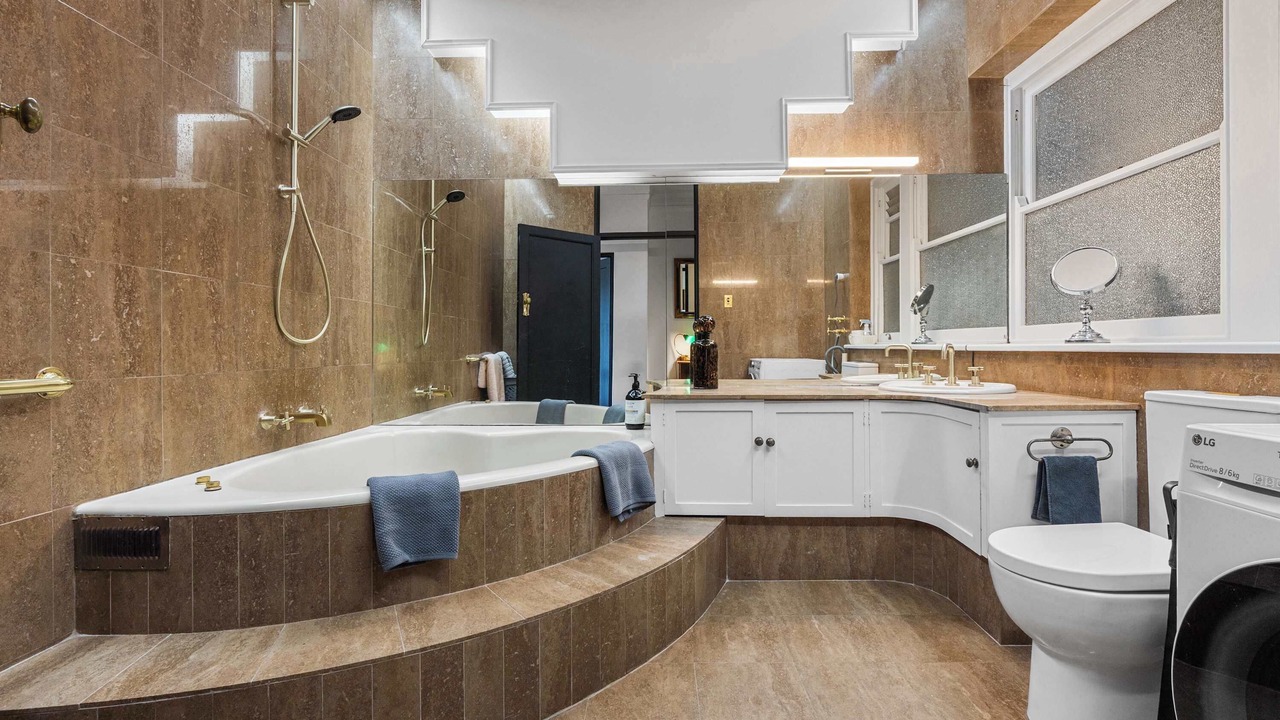 Photo of Bathroom in Elizabeth Bay