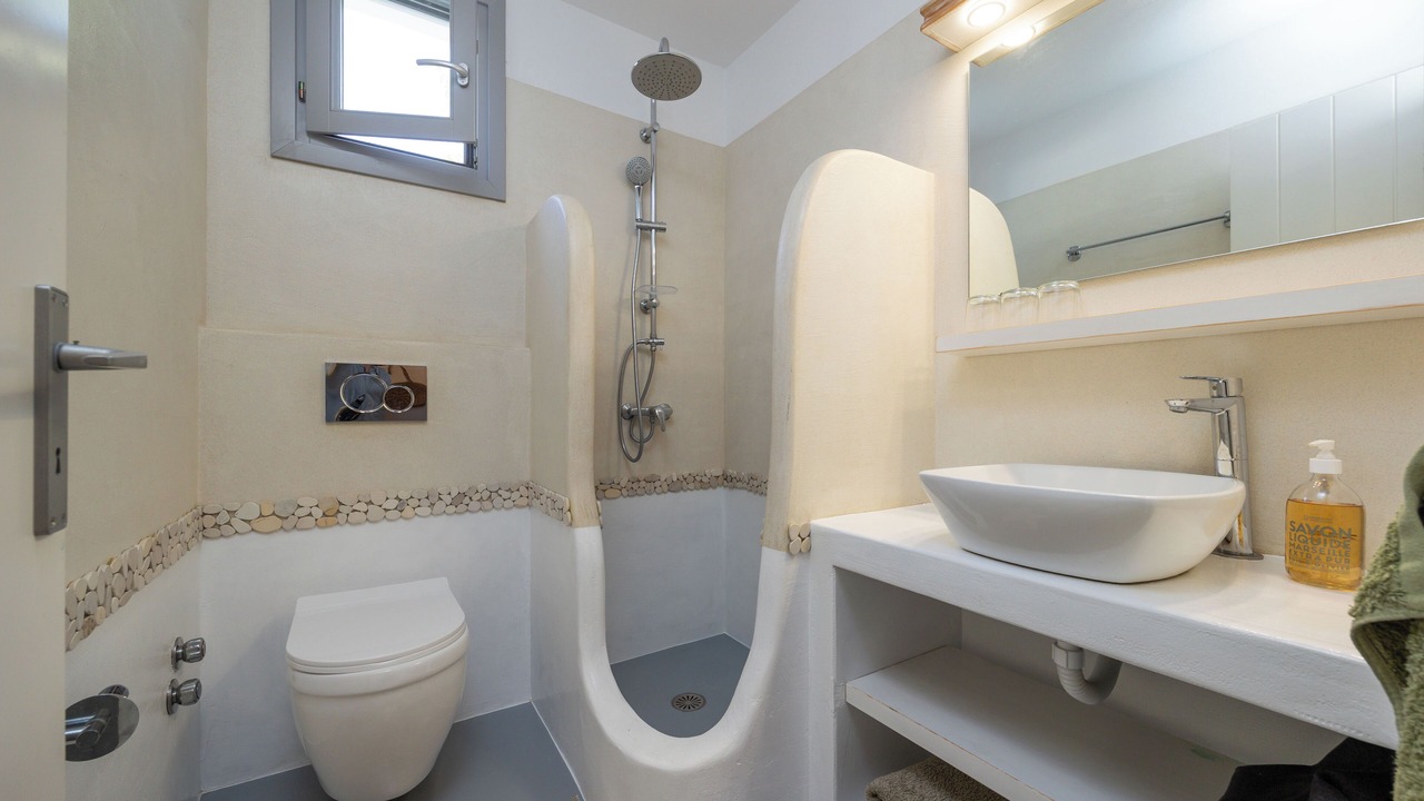 Photo of Bathroom in Naxos