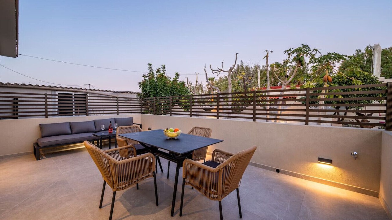 Photo of Outdoor in Lambi