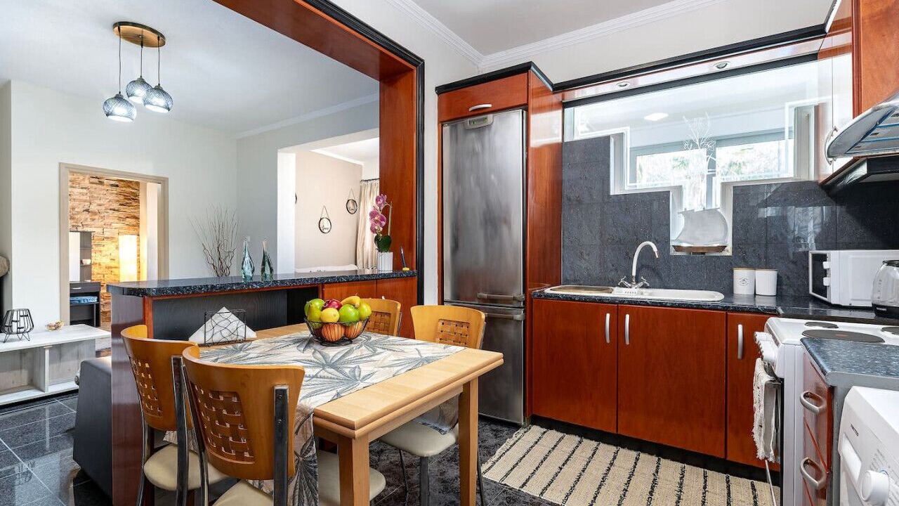 Photo of Kitchen in Lambi