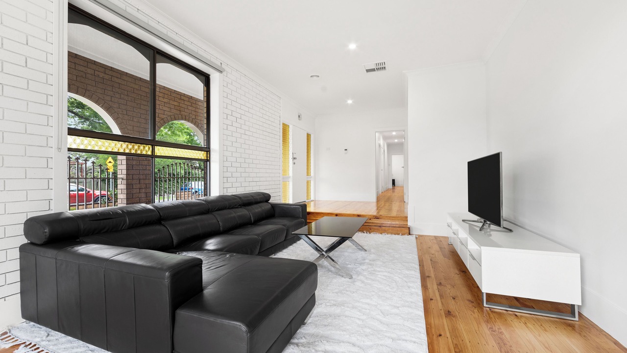 Photo of Livingroom in Sunshine