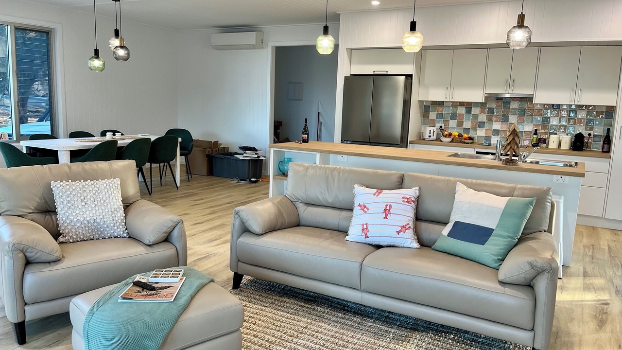 Photo of Livingroom in Duncan
