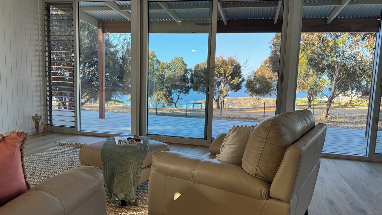 Photo of Livingroom in Duncan