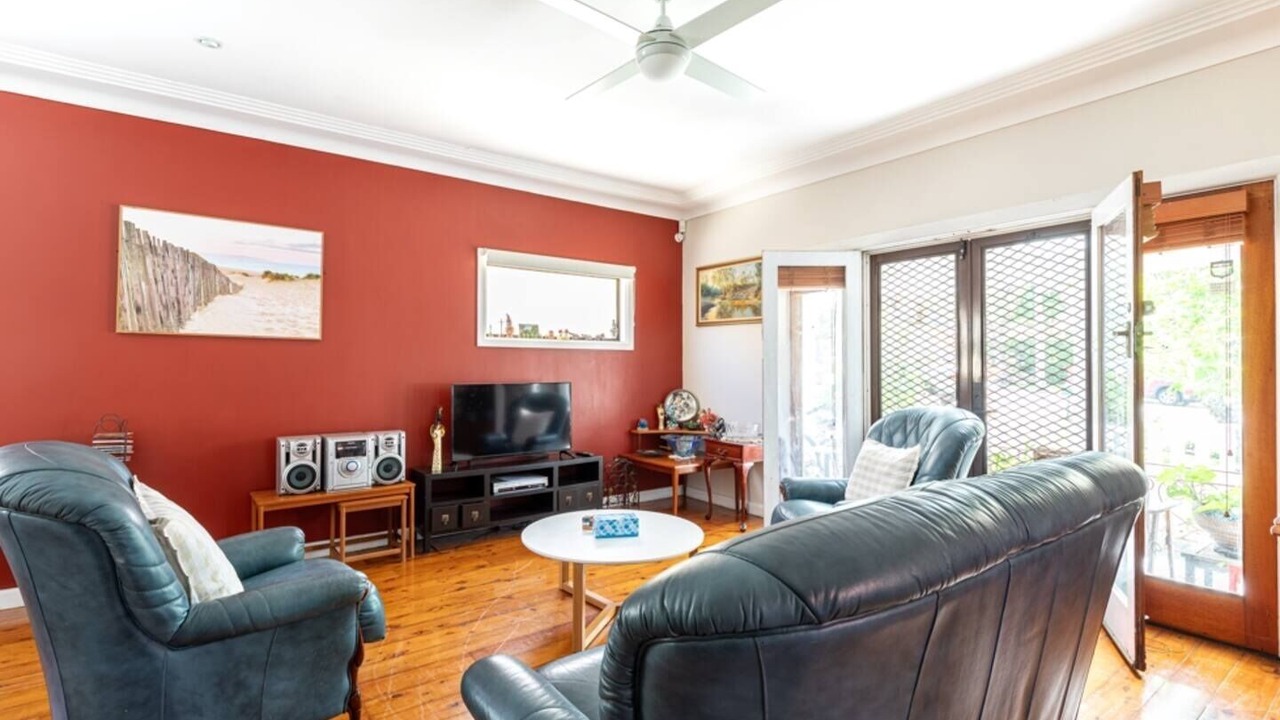 Photo of Livingroom in Roselands