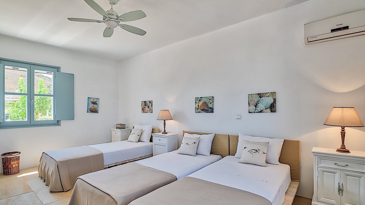 Photo of Bedroom in Antiparos