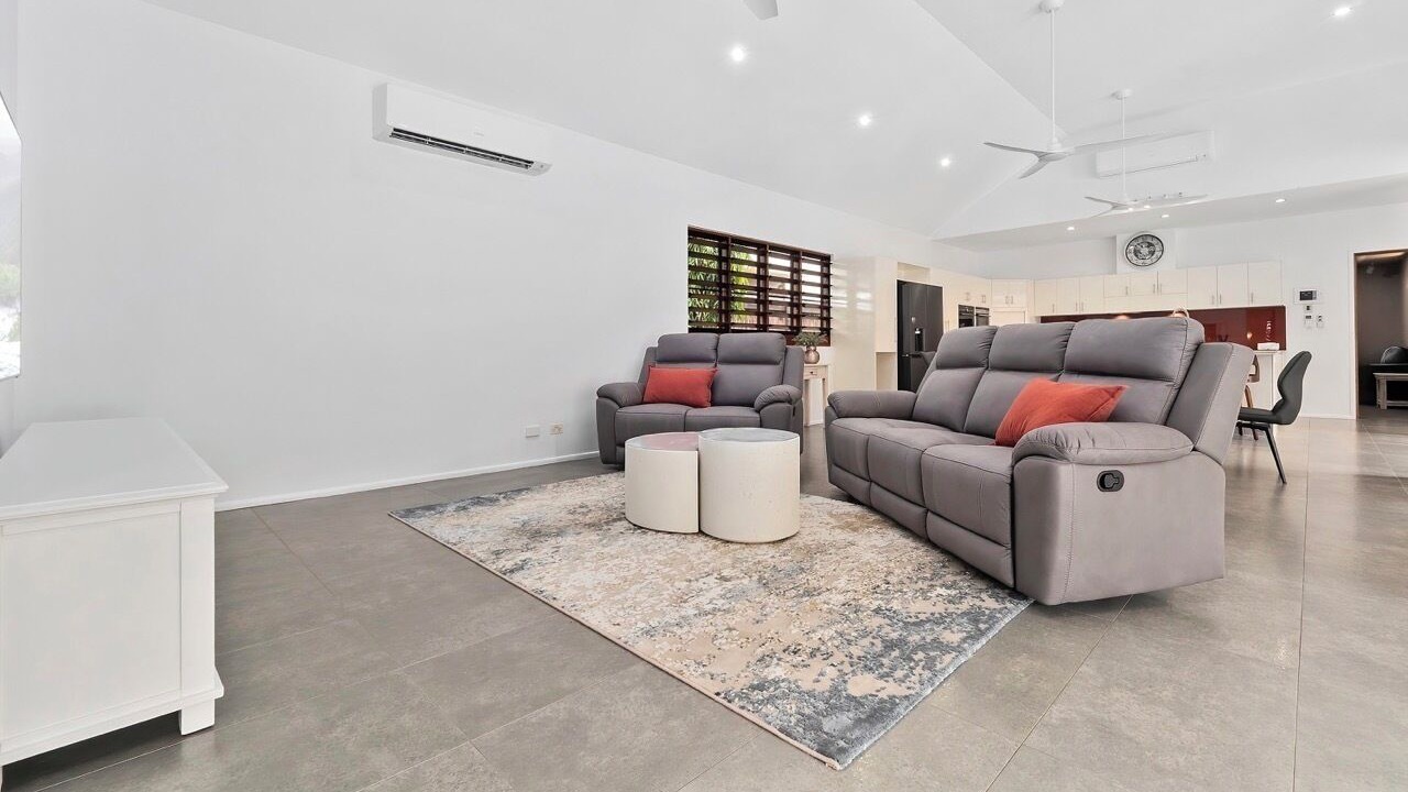 Photo of Livingroom in Clifton Beach