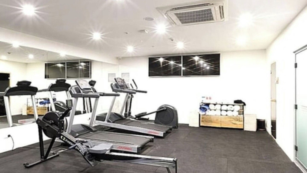 Photo of Others in Surfers Paradise