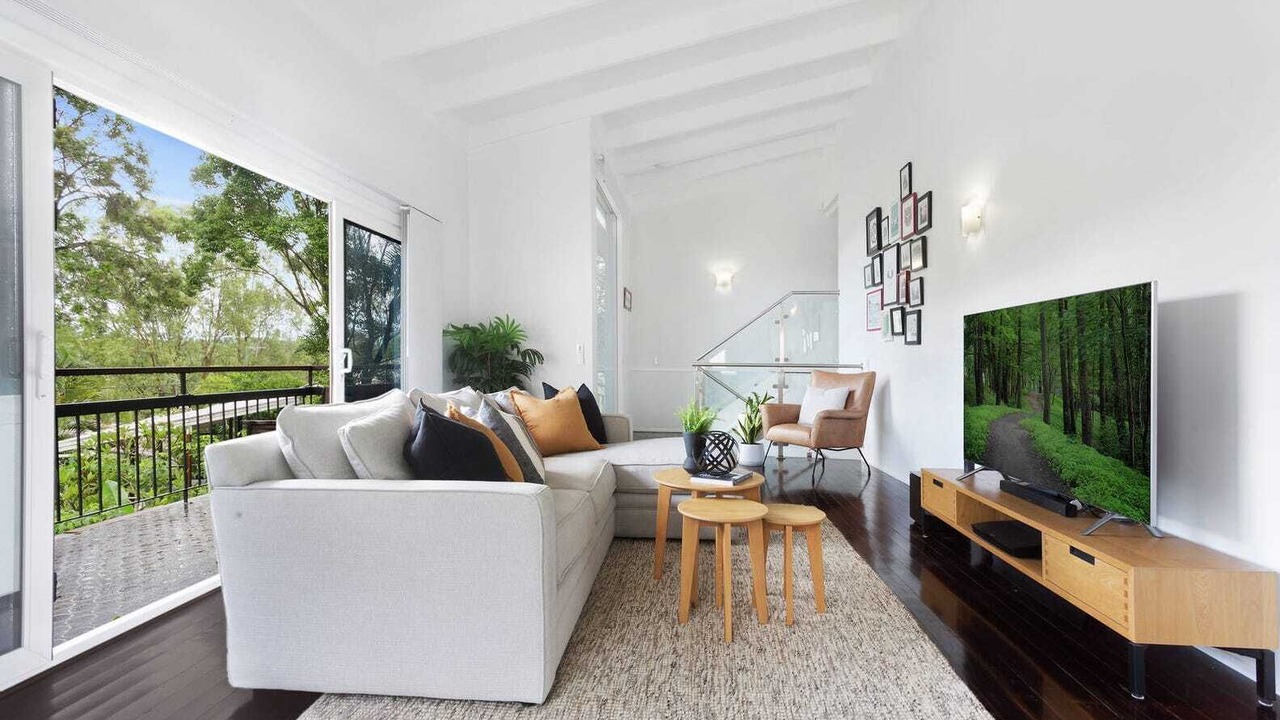 Photo of Livingroom in Kenmore