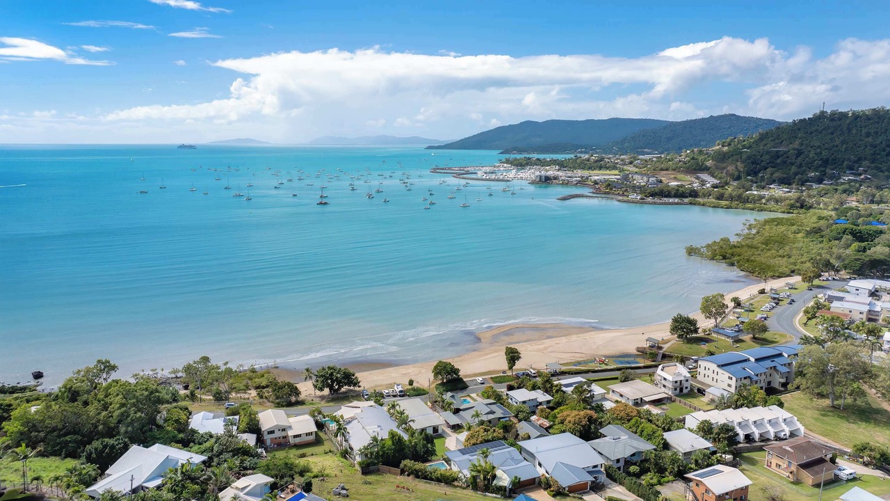 Photo of Others in Cannonvale