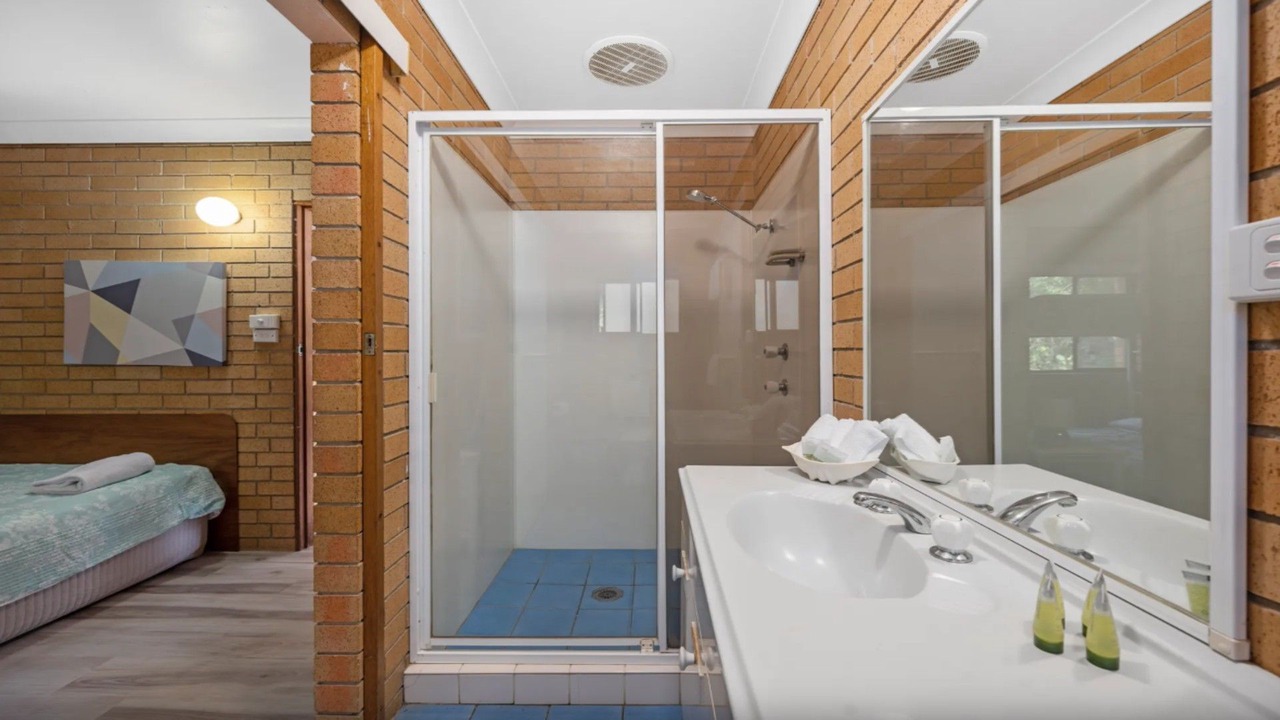 Photo of Bathroom in Korora
