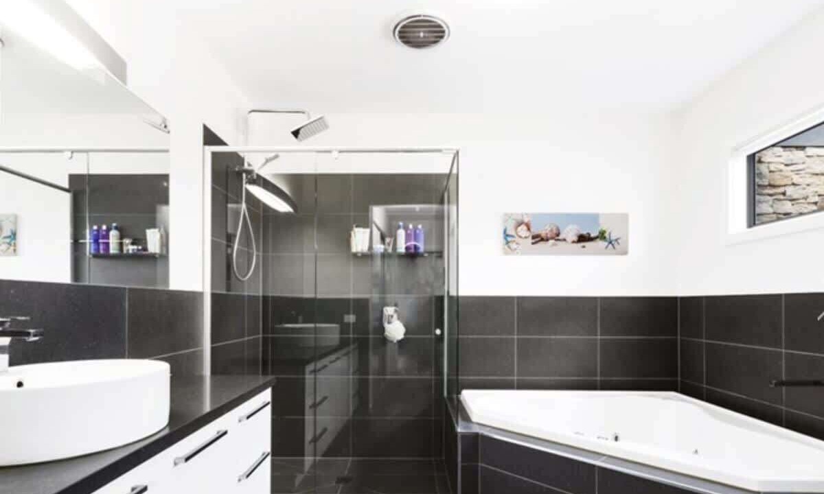 Photo of Bathroom in Ocean Grove