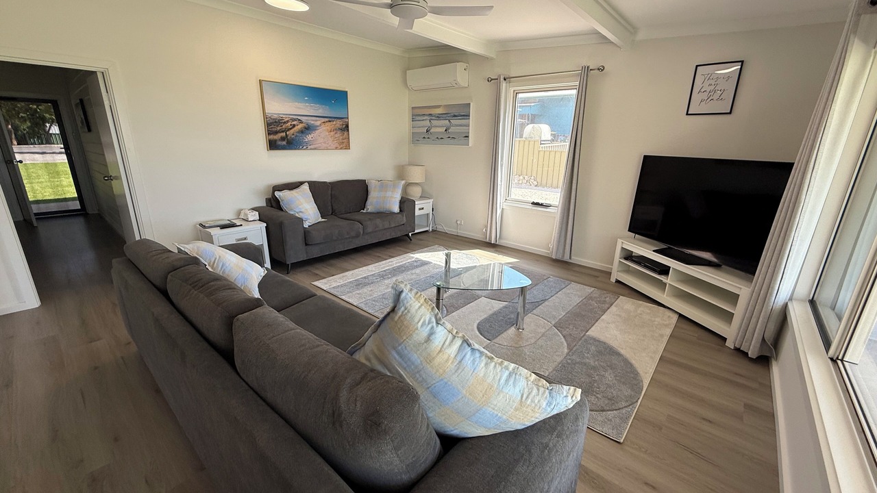 Photo of Livingroom in Port Vincent