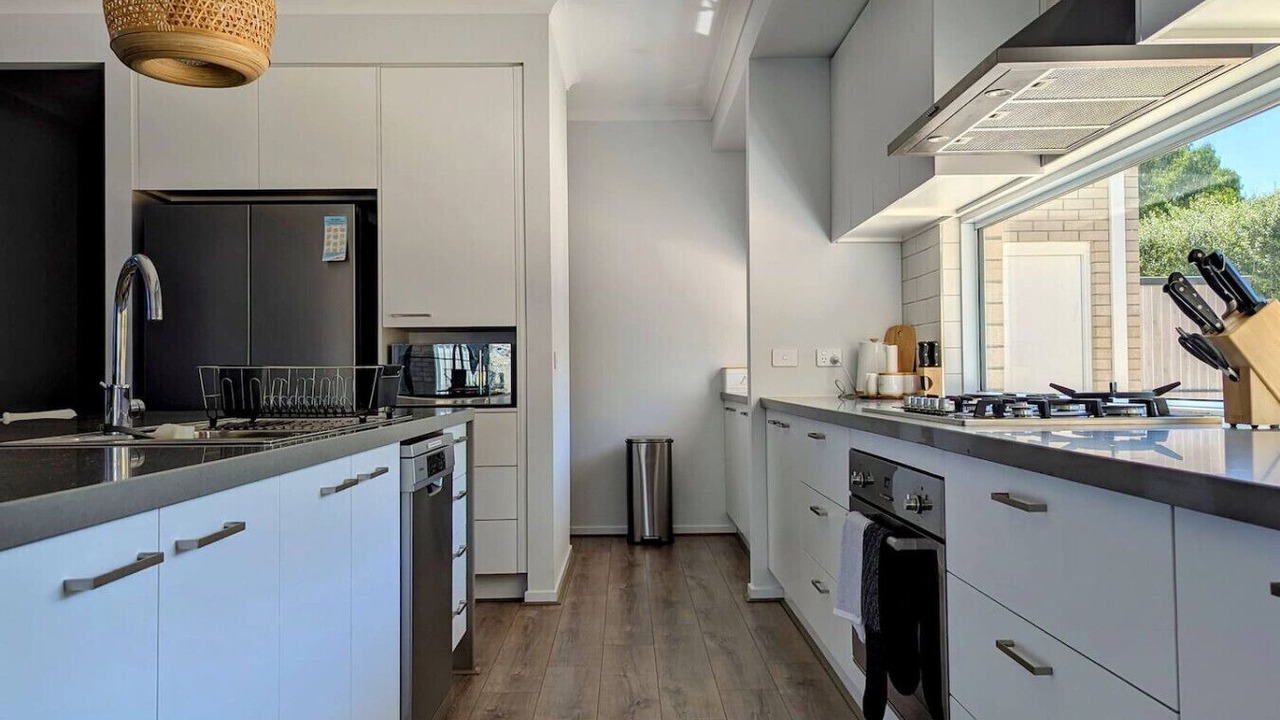 Photo of Kitchen in Indented Head