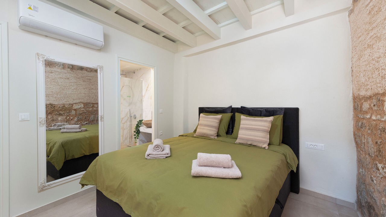 Photo of Bedroom in Rhodes Old Town