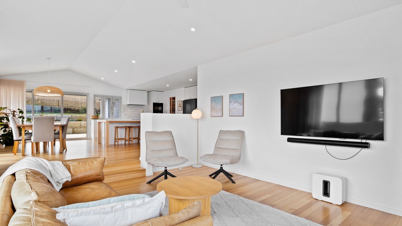 Photo of Livingroom in Tranmere
