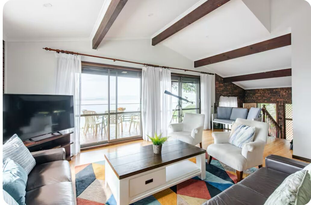 Photo of Livingroom in Lake Heights