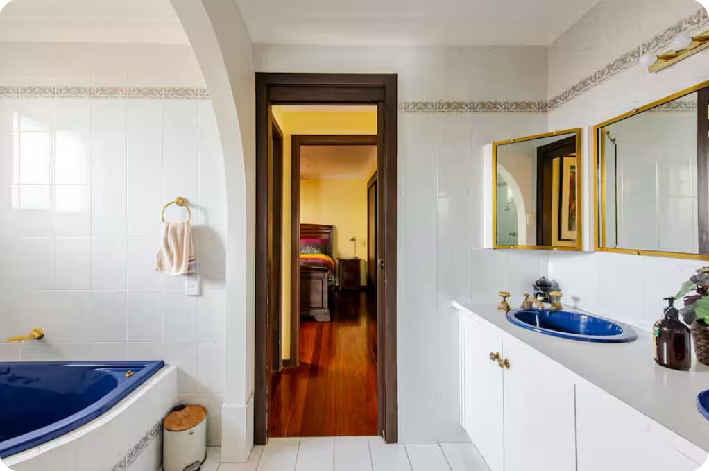 Photo of Bathroom in Lake Heights