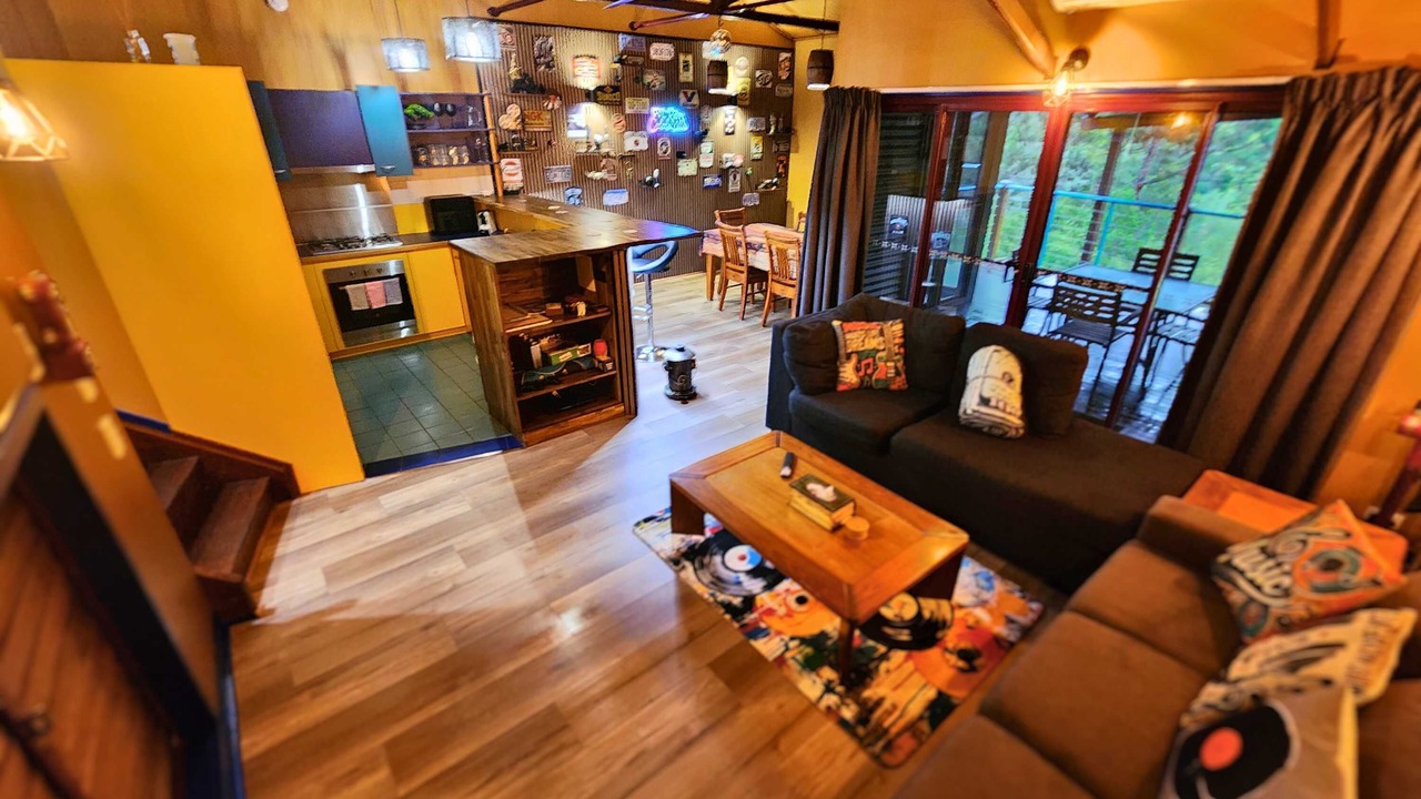 Photo of Livingroom in Kingfisher Bay