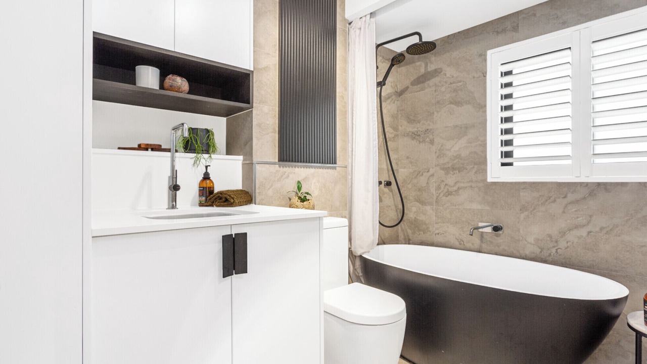 Photo of Bathroom in Freshwater