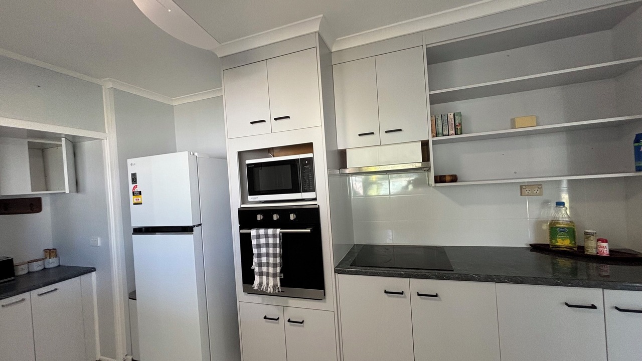 Photo of Kitchen in Moore Park Beach