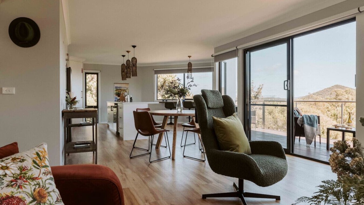 Photo of Livingroom in Waratah-wynyard Council